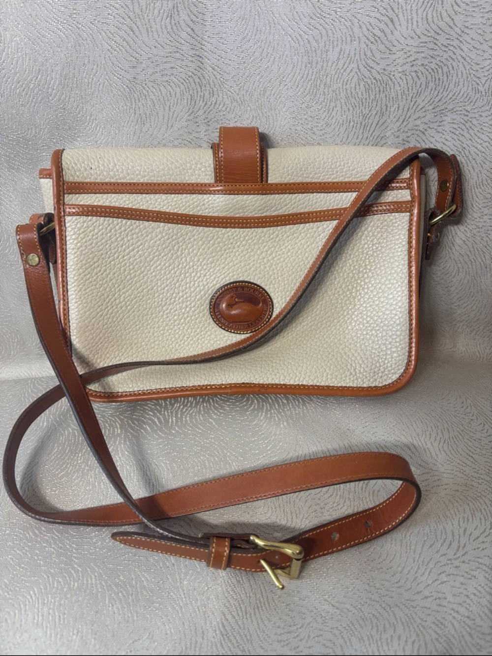 Dooney & Bourke Inspired Cream and Tan Crossbody Shoulder Bag 0135